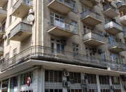 Satılır 3 otaqlı 75.8 m2 köhnə tikili Rusiya səfirliyi