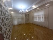 Satılır 3 otaqlı 132 m2 yeni tikili 4 mkr