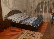 Satılır 3 otaqlı 70 m2 köhnə tikili Neftçilər m.