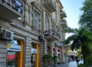 İcarəyə verilir 1 otaqlı 20 m2 köhnə tikili Sahil m.