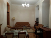 Satılır 4 otaqlı 120 m2 köhnə tikili Elmlər Akademiyası m.