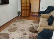 Satılır 2 otaqlı 57 m2 köhnə tikili Ukrayna dairəsi