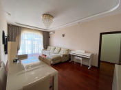 Satılır 3 otaqlı 100 m2 yeni tikili Ukrayna dairəsi