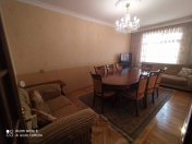 Satılır 4 otaqlı 110 m2 köhnə tikili Nəriman Nərimanov m.