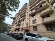 Satılır 3 otaqlı 135 m2 yeni tikili 8 mkr