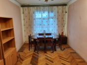 Satılır 3 otaqlı 58 m2 köhnə tikili 8 km