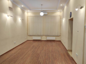 İcarəyə verilir 2 otaqlı 80 m2 ofis İçəri Şəhər m.