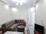 İcarəyə verilir 2 otaqlı 70 m2 köhnə tikili Memar Əcəmi m.