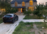 Satılır 5 otaqlı 240 m2 bağ evi Quba