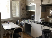 İcarəyə verilir 2 otaqlı 55 m2 köhnə tikili Qara Qarayev m.