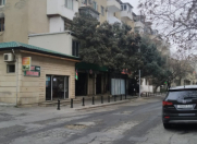 Satılır 3 otaqlı 70 m2 köhnə tikili Elmlər Akademiyası m.