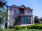 Satılır 6 otaqlı 250 m2 həyət evi Novxanı