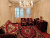 İcarəyə verilir 3 otaqlı 80 m2 köhnə tikili İçəri Şəhər m.