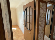 Satılır 3 otaqlı 80 m2 köhnə tikili Qara Qarayev m.