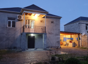 Satılır 4 otaqlı 300 m2 həyət evi Şüvəlan