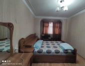 Satılır 2 otaqlı 60 m2 köhnə tikili 8 mkr