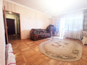 Satılır 3 otaqlı 80 m2 köhnə tikili Qara Qarayev m.