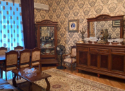 Satılır 3 otaqlı 100 m2 köhnə tikili Sahil m.