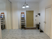 İcarəyə verilir 4 otaqlı 135 m2 yeni tikili Şah İsmayıl Xətai m.