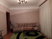 Satılır 2 otaqlı 52 m2 köhnə tikili 8 km