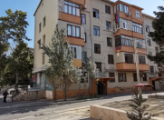 Satılır 1 otaqlı 35 m2 köhnə tikili 2 mkr