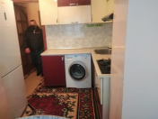 İcarəyə verilir 3 otaqlı 70 m2 köhnə tikili Gənclik m.
