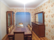 Satılır 4 otaqlı 120 m2 köhnə tikili Yeni Yasamal