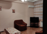 İcarəyə verilir 3 otaqlı 100 m2 köhnə tikili Bayıl