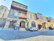 İcarəyə verilir 3 otaqlı 90 m2 köhnə tikili İçəri Şəhər