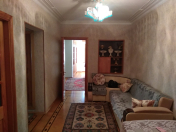 Satılır 3 otaqlı 120 m2 köhnə tikili 8 km