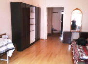 İcarəyə verilir 2 otaqlı 45 m2 köhnə tikili 28 May m.