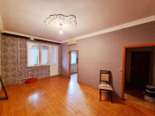 Satılır 3 otaqlı 65 m2 köhnə tikili Bakıxanov