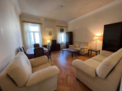 Satılır 3 otaqlı 90 m2 köhnə tikili Fəvvarələr meydanı