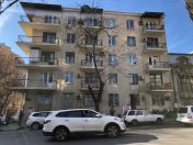 Satılır 3 otaqlı 54 m2 köhnə tikili Nizami m.