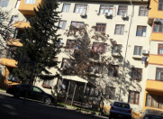 Satılır 2 otaqlı 60 m2 köhnə tikili Memar Əcəmi m.