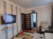 Satılır 2 otaqlı 60 m2 köhnə tikili Memar Əcəmi m.