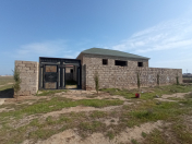 Satılır 5 otaqlı 150 m2 yeni tikili Binə