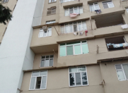 Satılır 2 otaqlı 55 m2 köhnə tikili Bakıxanov