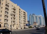 Satılır 3 otaqlı 90 m2 köhnə tikili Şah İsmayıl Xətai m.