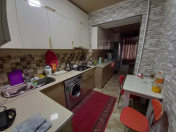 Satılır 4 otaqlı 105 m2 köhnə tikili İnşaatçılar m.