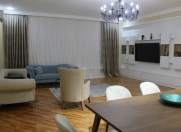 İcarəyə verilir 4 otaqlı 206 m2 yeni tikili Elmlər Akademiyası m.