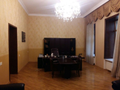 İcarəyə verilir 4 otaqlı 160 m2 ofis Axundov bağı