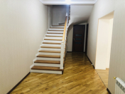 Satılır 5 otaqlı 200 m2 həyət evi Aviasiya Akademiyası Universiteti