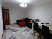 Satılır 2 otaqlı 35 m2 köhnə tikili Xalqlar Dostluğu m.