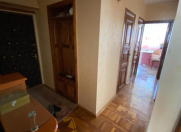 Satılır 3 otaqlı 90 m2 köhnə tikili Elmlər Akademiyası m.