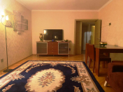 İcarəyə verilir 3 otaqlı 90 m2 köhnə tikili Bayıl