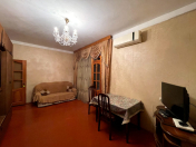 İcarəyə verilir 2 otaqlı 60 m2 köhnə tikili 6 mkr