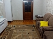 Satılır 3 otaqlı 70 m2 köhnə tikili Ayna Sultanova heykəli