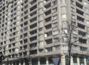 Satılır 5 otaqlı 310 m2 yeni tikili 28 May m.