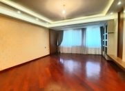 Satılır 4 otaqlı 170 m2 yeni tikili Qara Qarayev m.